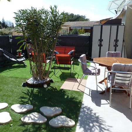 Appart Cosy Avec Son Exterieur Chaleureux,Piscine Et Parking Prive Фонвией Екстериор снимка